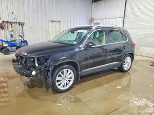 Volkswagen Tiguan 2.0L 4 2015
