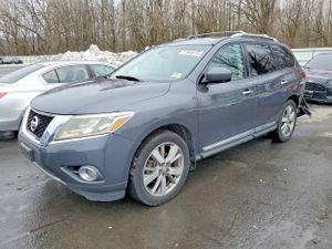 Nissan Pathfinder S 3.5L 6 2013