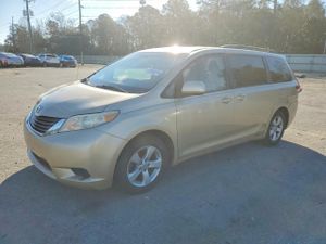 Toyota Sienna 3.5L 6 2011