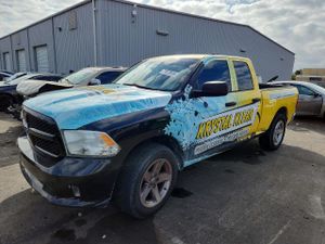 RAM 1500 ST 5.7L 8 2015