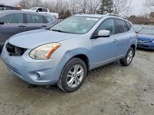 Nissan Rogue S 2.5L 4 2013
