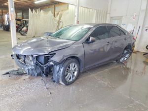 Toyota Camry LE 2.5L 4 2015