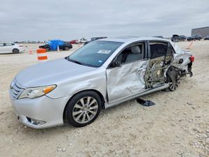 Toyota Avalon BASE 3.5L 6 2011