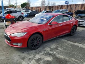 Tesla Model S 2014