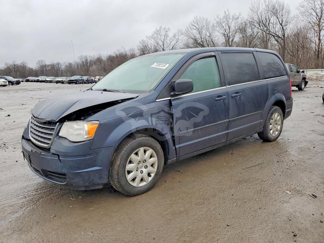 Chrysler Town & Country LX 3.3L 6 2009