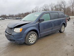 Chrysler Town & Country LX 3.3L 6 2009