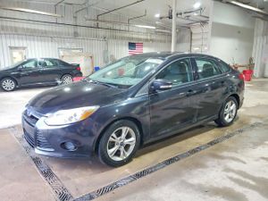 Ford Focus SE 2.0L 4 2014
