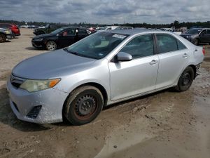 Toyota Camry BASE 2.5L 4 2012