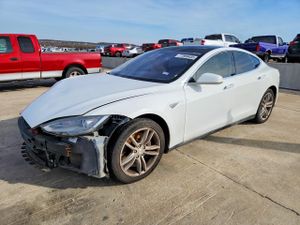 Tesla Model S 2014