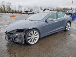 Tesla Model S 2013