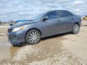Toyota Corolla BASE 1.8L 4 2013