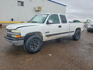Chevrolet Silverado 1500 C1500 4.8L 8 2002