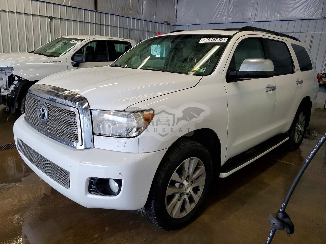 Toyota Sequoia LIMITED 5.7L 8 2011