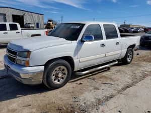 Chevrolet Silverado 1500 C1500 CLASSIC CREW CAB 4.8L 8 2007