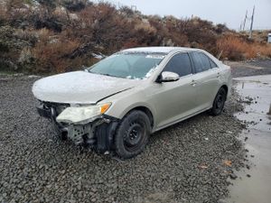 Toyota Camry L 2.5L 4 2014