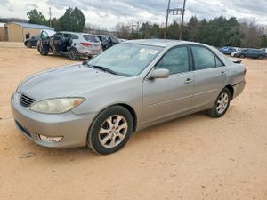 Toyota Camry LE 3.0L 6 2005