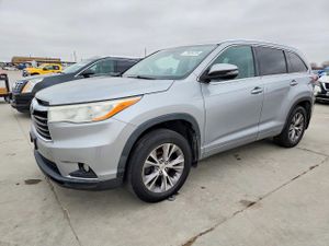 Toyota Highlander XLE 3.5L 6 2014