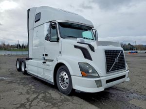 Volvo VNL VNL 12.8L 6 2015