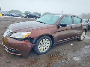 Chrysler 200 LX 2.4L 4 2013