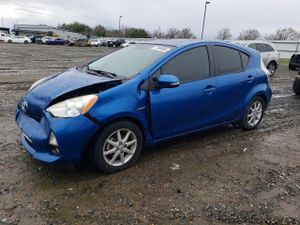Toyota Prius 1.5L 4 2012