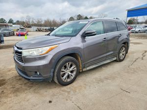Toyota Highlander XLE 3.5L 6 2015
