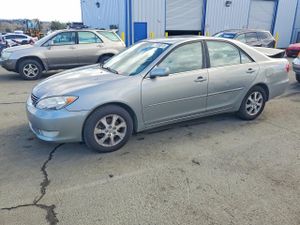 Toyota Camry LE 3.0L 6 2005