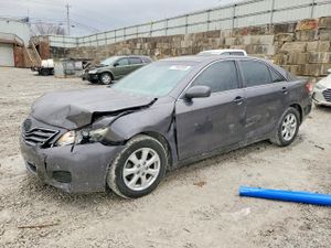Toyota Camry BASE 2.5L 4 2011