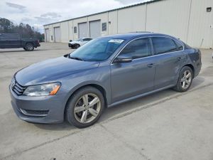 Volkswagen Passat 2.5L 5 2013