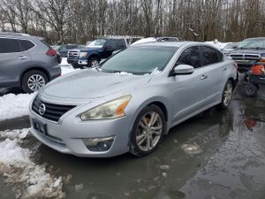 Nissan Altima 3.5L 6 2013