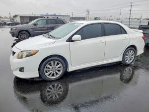 Toyota Corolla BASE 1.8L 4 2010