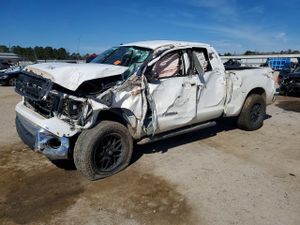 Toyota Tundra 5.7L 8 2011