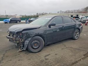 Toyota Camry BASE 2.5L 4 2011