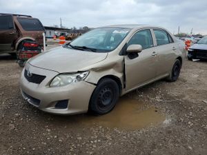Toyota Corolla BASE 1.8L 4 2010
