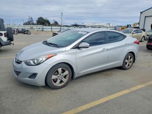 Hyundai Elantra 1.8L 4 2013