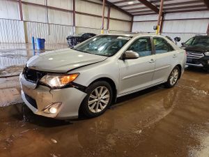 Toyota Camry SE 3.5L 6 2013