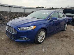 Ford Fusion SE HYBRID 2.0L 4 2013