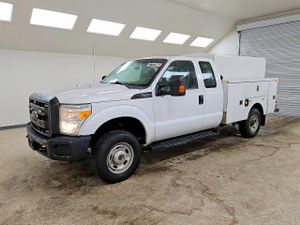 Ford F-350 6.2L 8 2015