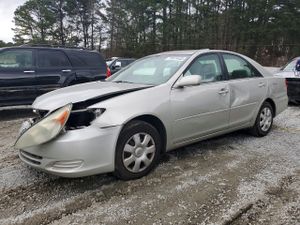 Toyota Camry LE 2.4L 4 2004