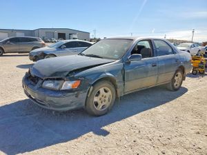 Toyota Camry CE 2.2L 4 2000