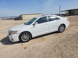 Toyota Camry SE 3.5L 6 2011
