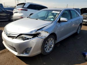 Toyota Camry HYBRID 2.5L 4 2012