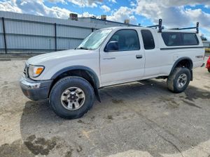 Toyota Tacoma XTRACAB PRERUNNER 3.4L 6 2000