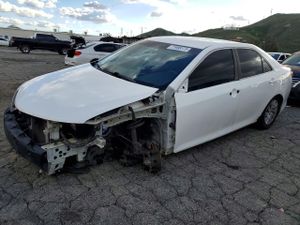 Toyota Camry BASE 2.5L 4 2012