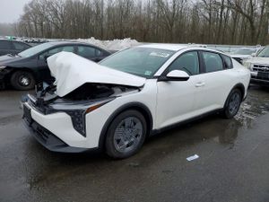 Kia K4 2.0L 4 2025