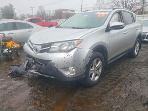Toyota Rav4 XLE 2.5L 4 2013