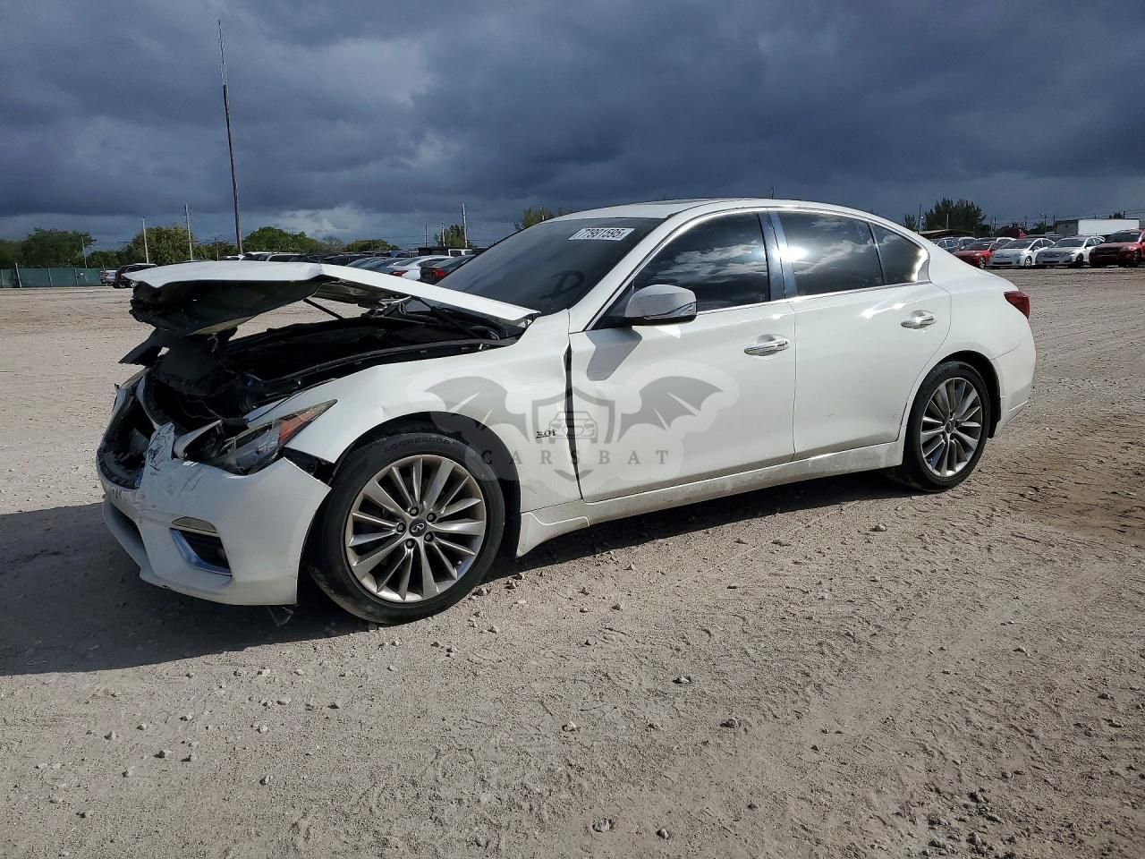 Infiniti Q50 LUXE 3.0L 6 2018
