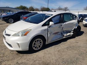 Toyota Prius 1.8L 4 2013