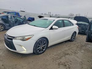 Toyota Camry LE 2.5L 4 2015