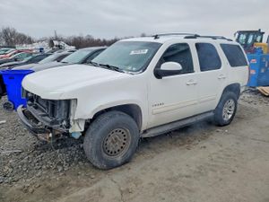 Chevrolet Tahoe 5.3L 8 2014