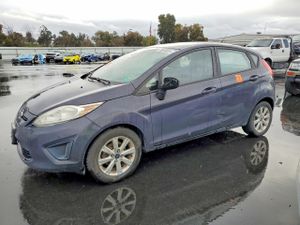 Ford Fiesta SE 1.6L 4 2013